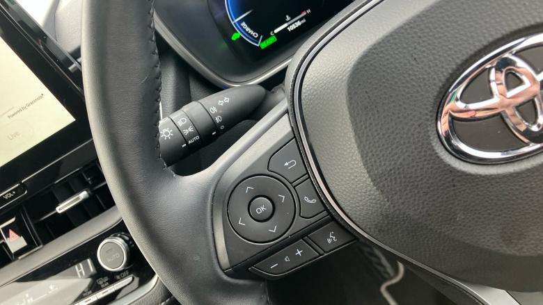 Toyota Corolla 1.8 Hybrid Design 5dr CVT Hybrid Hatchback